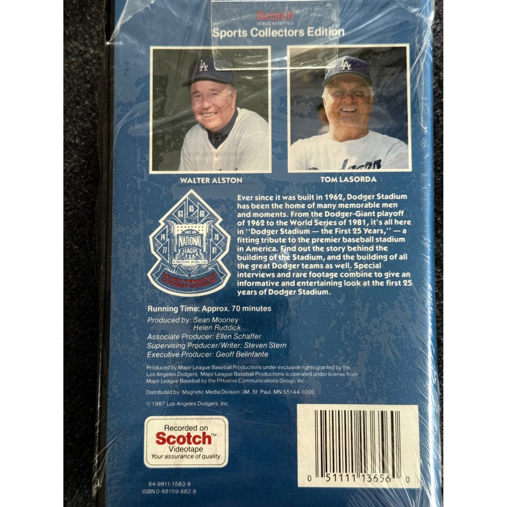 Los Angeles Dodgers VHS Lot Dodger Stadium First 25 Years 100 Years History LA - Picture 4 of 9